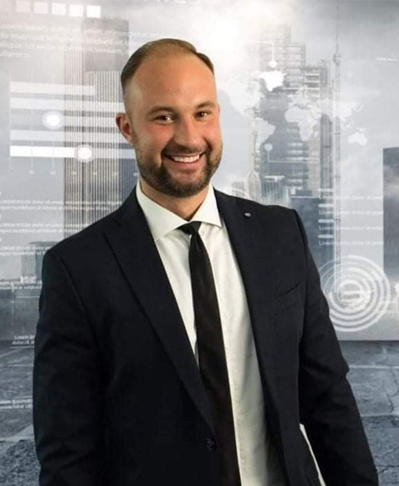 Ekspert kredytowy Karol Kołacz